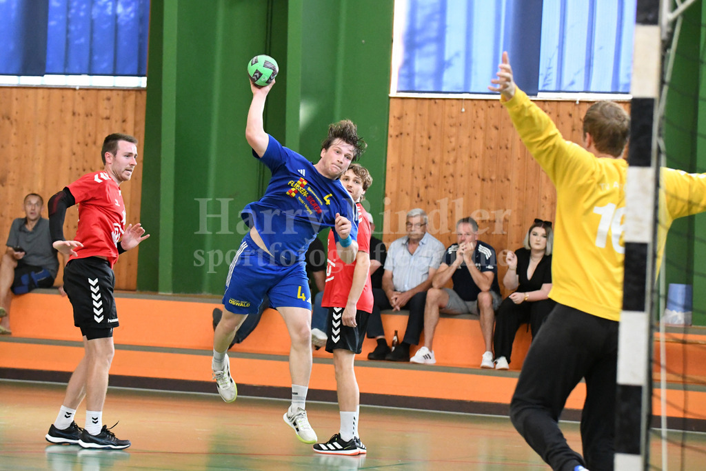 SSG Metten : TV Altötting | Marvin Graf (SSG Metten #4) mit 7 Treffern der beste Schütze der SSG Metten - Realisiert mit Pictrs.com