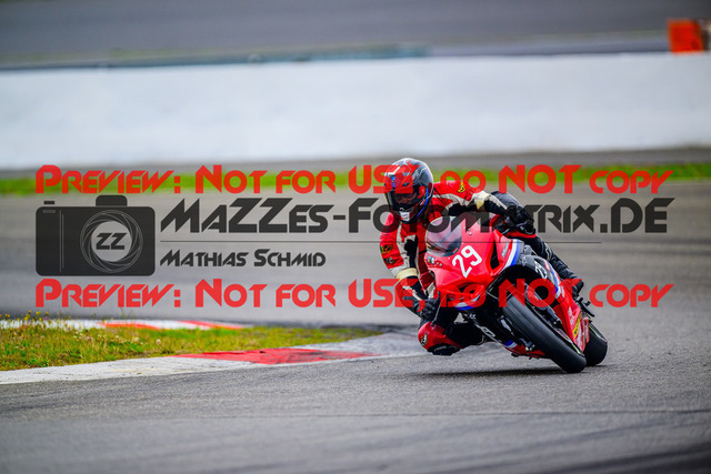 MaZZes_FotoMatrix_240717_6007705_1739 | WEISS