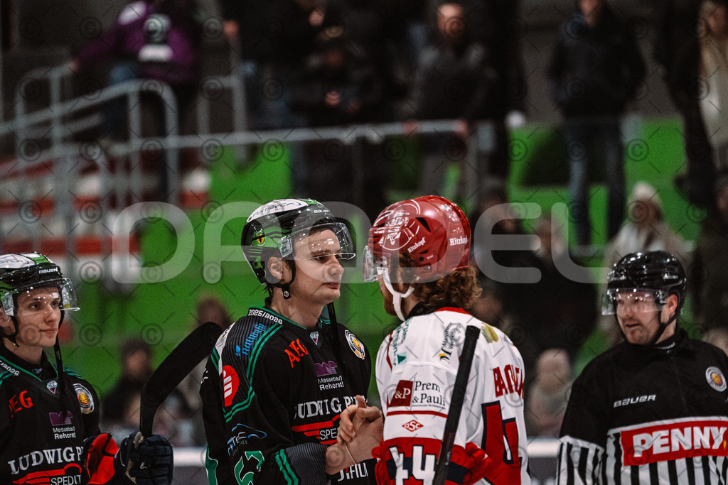 Alligators_vs_Deggendorf_23_01_2026-83 | Höchstadt Alligators Fotogalerie: Eishockey-Action aus Franken. Professionelle Spielfotos, Portraits & Stadionbilder zum Download. Jetzt entdecken! - Realisiert mit Pictrs.com