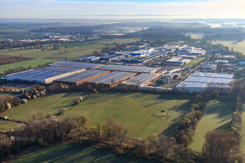 Luftbild: Michelin Reifenwerk Landau von Westen in Landau in der Pfalz im Bundesland Rheinland-Pfalz in Deutschland. Foto: IMG_63211.jpg vom 20.03.2014 durch Werner Riehm/FLY-FOTO.deAuflösung des Originals: 4752 x 3168 px