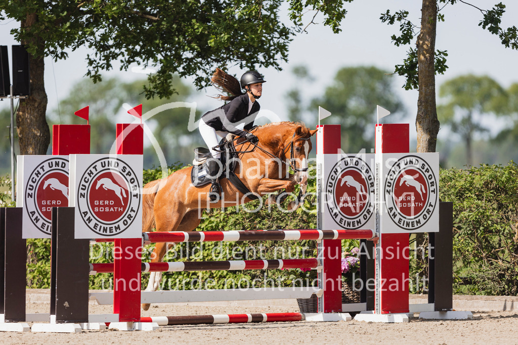 250621_Lemwerder_QualiBuChaPonys5j-124 | Deine schönsten Turniermomente als professionelle Fotos! Entdecke hochwertige Pferdesport-Fotografie im Online-Shop. Jetzt Fotos finden & bestellen!