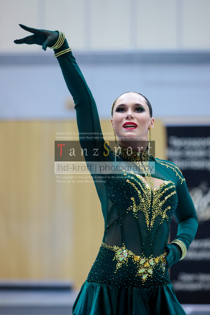 20260307_Solo-Forma_BL2_Nbg09725 | Tanzsportbilder, Standardtanz, Lateintanz, WDSF, DTV, LTVB, dancecomp, goc, hessen tanzt, blaues band der spree, walzer, tango, wiener walzer, slowfox, quickstepp, samba, rumba, cha-cha-cha, paso doble. jive, hd-kroft photography, turniertanzsport