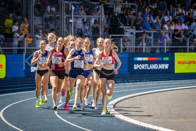 Deutsche Leichtathletik-Meisterschaften; Bochum-Wattenscheid, 25.07.2026 | Vera Petrykowski (Cologne Athletics) beim 1500m Vorlauf; Deutsche Leichtathletik-Meisterschaften am 25.07.2026 im Lorheide-Stadion, Bochum-Wattenscheid (Nordrhein-Westfalen).