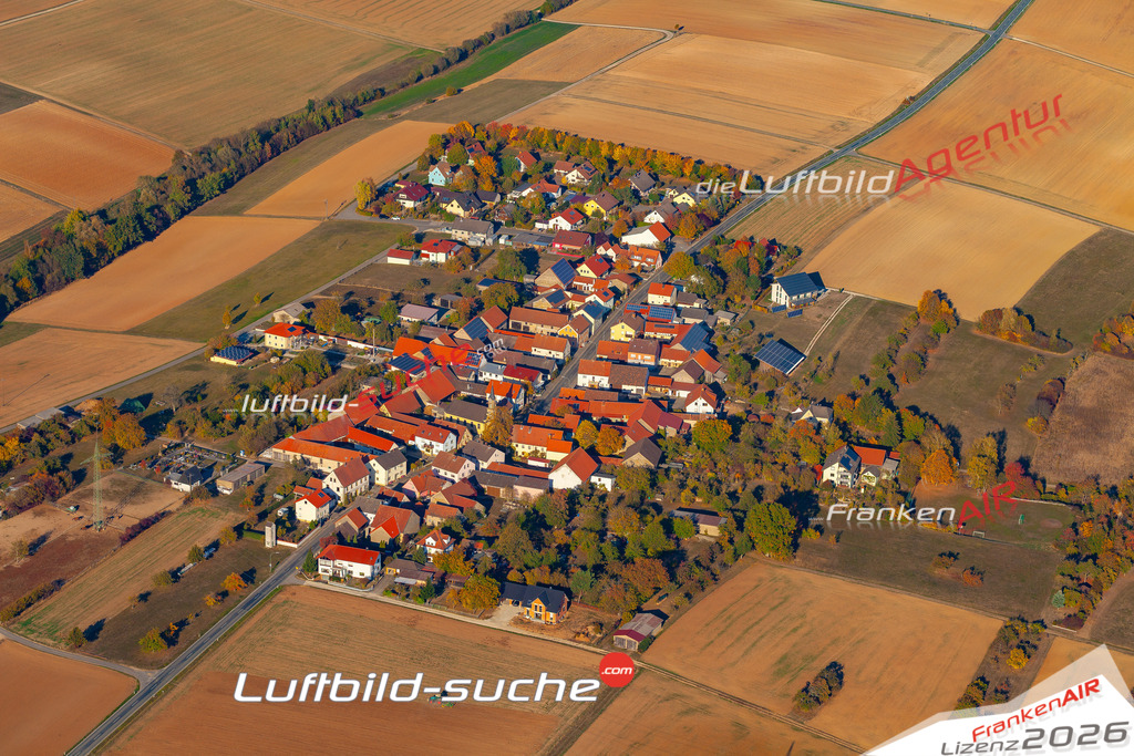 Die Luftbildaufnahme Hohengueßbach - Breitengueßbach wurde 2018 mittels Flugzeug (keine Drohne) erstellt. Perfekte Schärfe und Druck- Auflösung- Garantiert!