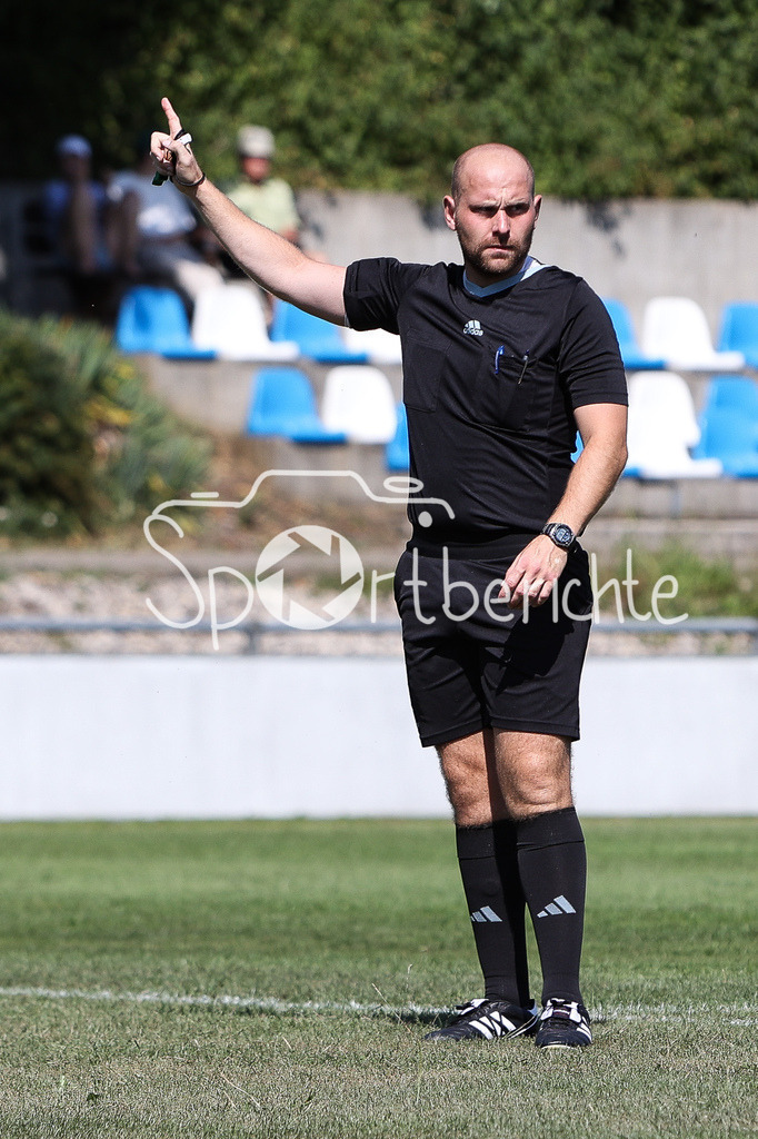 SC Griesbeckerzell - FC Günzburg | Professionelle Sportfotos aus den Bereichen Fußball, Eishockey, Handball und vieles mehr. Ob Sieg oder Niederlage