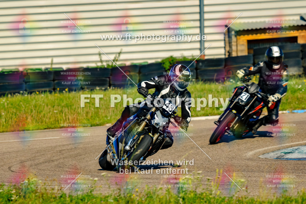 043-1268 | Hier findet Ihr Bilder von Touristenfahrten auf der Nürburgring Nordschleife oder von anderen Veranstaltungen die ich besucht habe. Viel Spass beim Durch Schauen 