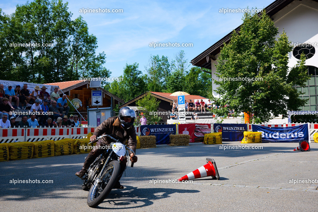 P1014896 | Erleben Sie atemberaubende, hochqualitative Fotos Ihrer Fahrt entlang der malerischen Alpenstraßen. Besuchen Sie alpineshots.com, um professionelle Aufnahmen Ihrer unvergesslichen Reise zu finden und zu kaufen - Realisiert mit Pictrs.com