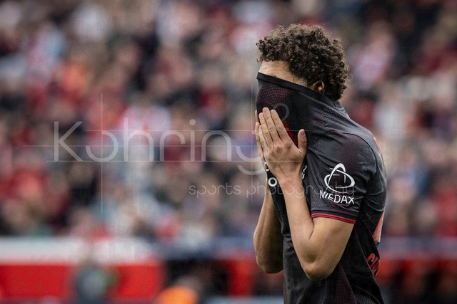 German Bundesliga, Bayer 04 Leverkusen vs. VfL Wolfsburg, 04.04.2026 | LEVERKUSEN, GERMANY - APRIL 4, 2026 :  Montrell Amare Culbreath  (Bayer 04 Leverkusen, 42) gestures after a missed opportunity during the German Bundesliga match on gameday 28 between Bayer 04 Leverkusen vs. VfL Wolfsburg at BayArena on April 4, 2026 in Leverkusen, Germany. DFL REGULATIONS PROHIBIT ANY USE OF PHOTOGRAPHS AS IMAGE SEQUENCES AND/OR QUASI-VIDEO.