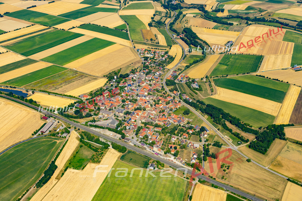 herrnberchtheim-ippesheim-luftbild-2022-8823 | Aktuelles Luftbild von Herrnberchtheim Ippesheim - Die Luftaufnahme wurde 2022 mittels UL-Flugzeug erstellt ( keine Drohne ) - hochauflösende Kamera-Systeme von  Canon -
Beste Qualität - Für grossformatige Ausdrucke geeignet. Die Geschenkidee !