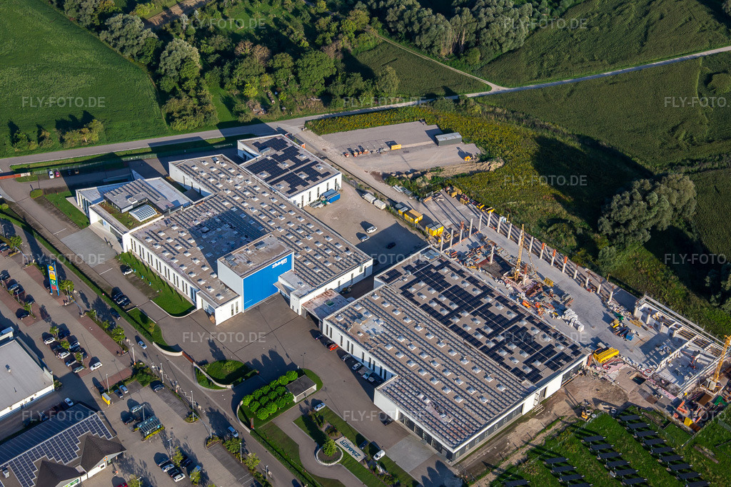 Luftbild: Zimmer Group Am Glockenloch im Ortsteil Freistett in Rheinau im Bundesland Baden-Württemberg in Deutschland. Foto: IMG_137794.jpg vom 18.08.2023 durch Werner Riehm/FLY-FOTO.deZimmer Group