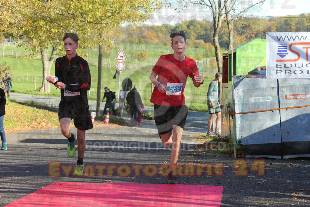 221113_1217_EX1_8758 | Sportfotografie im Rhein-Sieg Kreis, Köln, Bonn, NRW, Rheinland Pfalz, Hessen, etc. Unser Tätigkeitsfeld umfasst den Laufsport vom Volkslauf über den Marathon, Duathlon, Triathon bis zum Ultralauf wie Kölnpfad Ultra oder Schindertrail.