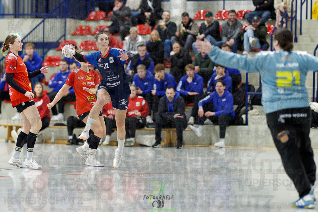 Frauen Regionalliga (HHV); HSG Wettenberg - TV Hüttenberg | Frauen Regionalliga (HHV); HSG Wettenberg - TV Hüttenberg am 06.12.2025 in Launsbach (Wettenberg) (Halle GS Launsbach (Wettenberg))Photo © 2025 - Jörg Heinrich - Realisiert mit Pictrs.com