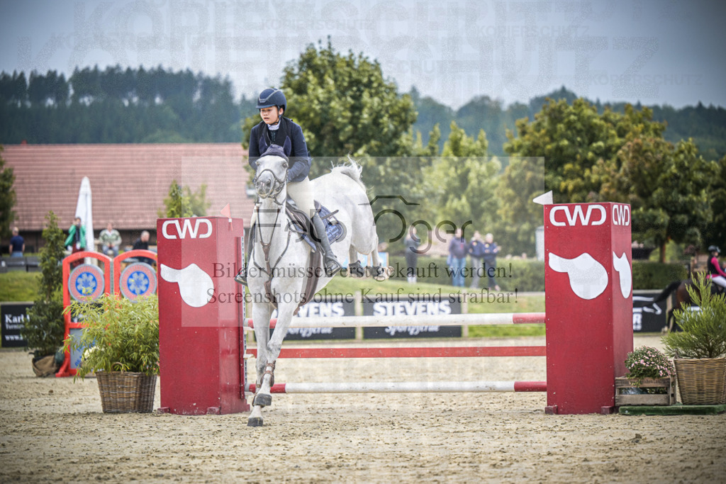 DOS_0532 | Entdecke hochwertige Reitturnierfotos von Foto Oger. Professionell, emotional und authentisch – jetzt Lieblingsmomente im Shop bestellen.Deutschlandweite Turnierfotografie. - Realisiert mit Pictrs.com
