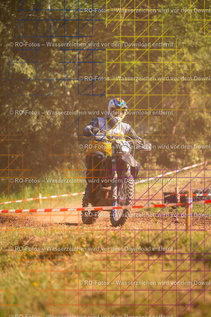 Wolfshausen 3 Lauf -1797 | Sportfotografie von RO-Fotos: Motorsport, Motocross, Enduro, Laufveranstaltungen und Triathlon. Professionelle Fotos von Sportlern und Events. - Realisiert mit Pictrs.com