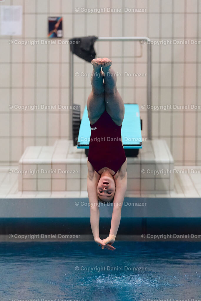 International Youth Diving Meet 2026 | Day 1 of 5 | International Youth Diving Meet 2026| Day 1 of 5 | 22.04.2026 | Youth diving competition featuring 1m and 3m springboard and platform at the Schwimmsportkomplex Freiberger Platz in Dresden.@ Domazer Photography - Realisiert mit Pictrs.com