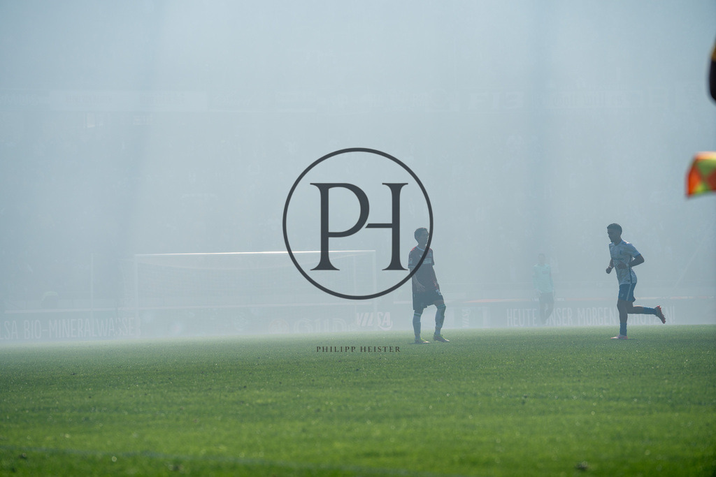 Hannover 96 vs 1. FC Magdeburg – 2. Bundesliga – 29.03.2025 | Szene aus dem 2. Bundesliga-Spiel des 27. Spieltags zwischen Hannover 96 und dem 1. FC Magdeburg am 29. März 2025 in der Heinz von Heiden Arena in Hannover. Endstand: 0:0. Fotografiert von Philipp Heist. - Realisiert mit Pictrs.com