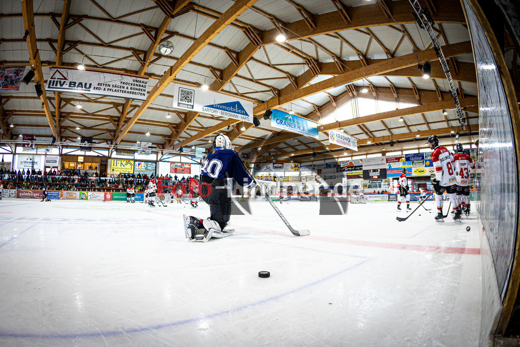Peißenberg MINERS gegen EHC Königsbrunn LÖWEN | Eishockey Bayernliga 2025/26 Viertelfinale Spiel 4, Peißenberg MINERS gegen EHC Königsbrunn LÖWEN, 20260215,Aufwärmen, Weitwinkel,2026-02-15 in Peißenberg (flatbuy Arena Peißenberg), Xaver NAGEL (MINERS Goali 80)Copyright: WolfgangxLindner www.foto-lindner.de