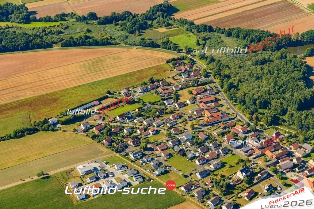 Schrägluftbild  Süß  Hahnbach - Das Luftbild wurde 2025 vom UL-Flugzeug heraus erstellt ( keine Drohne ) - Hochauflösende Luftaufnahme -Nicht vergleichbar mit Google Maps oder Satelittenbilder- Die Geschenkidee !Mit Lizenz und Bildrechte bestellbar
