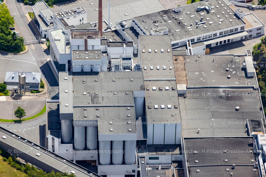 Luftbild Grevenstein-5090 | Luftbild Bierbrauerei- Werksgelände der Veltinsbrauerei in Grevenstein im Bundesland Nordrhein-Westfalen - Realisiert mit Pictrs.com