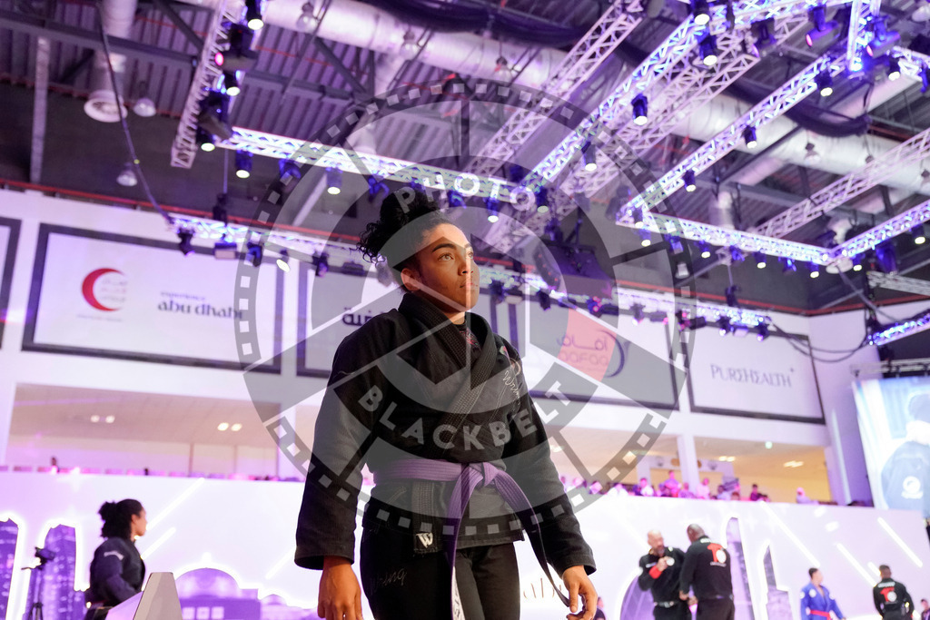20231108PBB1353 | Fighters compete during the AJP World Professional Championship in the Mubadala Arena in Abu Dhabi, Arab United Emirates, on November 8, 2023.