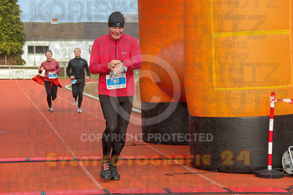230129_1126_EX1_4907 | Sportfotografie im Rhein-Sieg Kreis, Köln, Bonn, NRW, Rheinland Pfalz, Hessen, etc. Unser Tätigkeitsfeld umfasst den Laufsport vom Volkslauf über den Marathon, Duathlon, Triathon bis zum Ultralauf wie Kölnpfad Ultra oder Schindertrail.