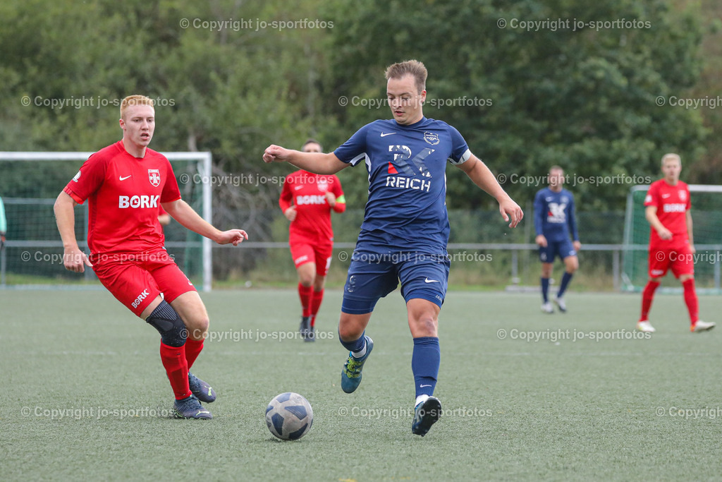 870A3497 | 25.09.2022; Gruppenliga Marburg/Gießen; Kunstrasenplatz Eibelshausen; SG Eschenburg : FC Cleeberg; Ergebnis 2:2 (1:2)