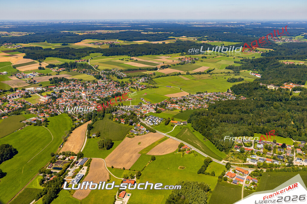 Luftaufnahme von  Glonn - Die Luftaufnahme wurde 2025 vom UL-Flugzeug heraus erstellt ( keine Drohne ) - Hochauflösende Luftaufnahme - für professionelle Ausdrucke geeignet. Die Geschenkidee !Mit Lizenz und Bildrechte bestellbar