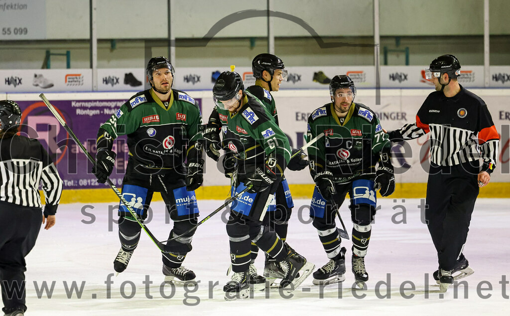 2022-12-23_068_TSV_Erding_gegen_EA_Schongau | Erding, Deutschland, 23.12.2022:
Eishockey, Bayernliga 2022 / 2023, 22. Spieltag, TSV Erding gegen EA Schongau, Endergebnis: 

Foto: Christian Riedel / fotografie-riedel.net