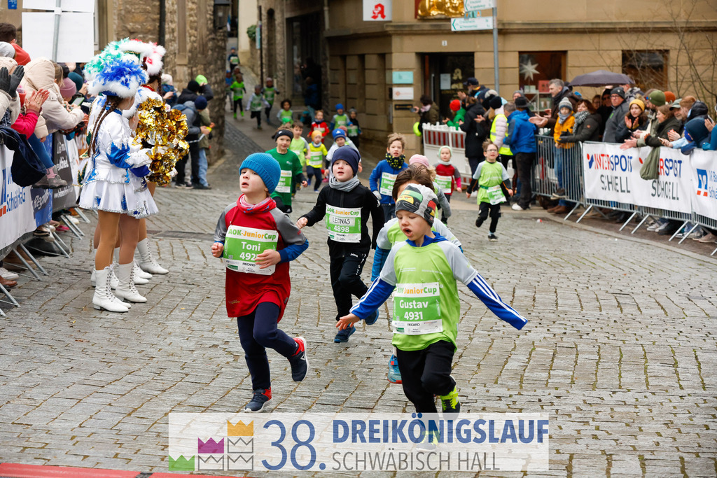 400m AOK Junior Cup | 3 Koenigslauf 2024 400m AOK Junior Cup - Realisiert mit Pictrs.com