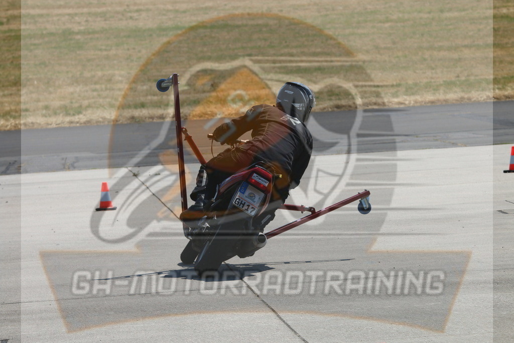 IMG_3067 | gh-motorradtraining-foto.de - Realisiert mit Pictrs.com