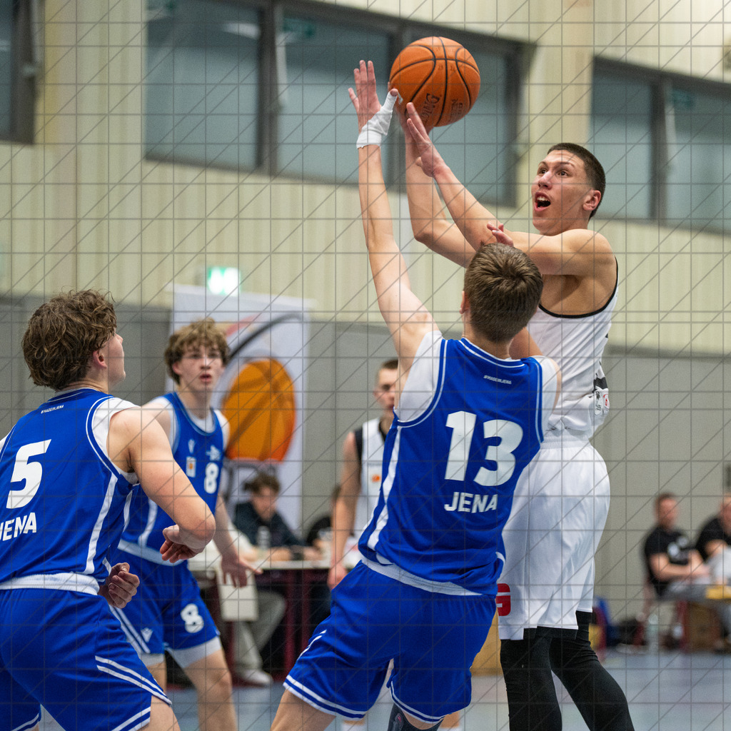 JBBL PlayOffs Nord 25/26 | Spieltag 16 | Charisma Young Bulls vs. Sience City Jena | 13.03.26: JBBL PlayOffs Nord 25/26 | Spieltag 16 | Charisma Young Bulls vs. Sience City Jena / Osnabrück / Deutschland  //   CREDIT:www.bullenfotos.de, Martin König, Hörner Weg 40, D-49078 Osnabrück, +4917663732967 // Nutzung und Weitergabe nur zu den vereinbarten Zwecken. Presseanfragen an Ersteller. Alle Rechte beim Ersteller. Honorierung nach MFM. - Realisiert mit Pictrs.com