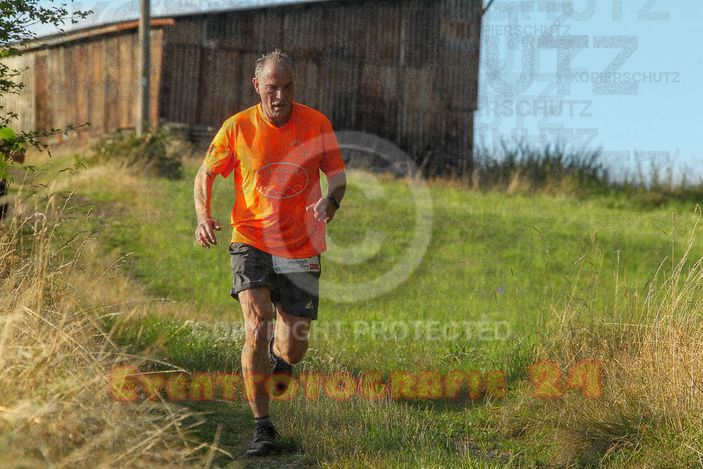 250801_1915_EV4_8381 | Sportfotografie im Rhein-Sieg Kreis, Köln, Bonn, NRW, Rheinland Pfalz, Hessen, etc. Unser Tätigkeitsfeld umfasst den Laufsport vom Volkslauf über den Marathon, Duathlon, Triathon bis zum Ultralauf wie Kölnpfad Ultra oder Schindertrail.