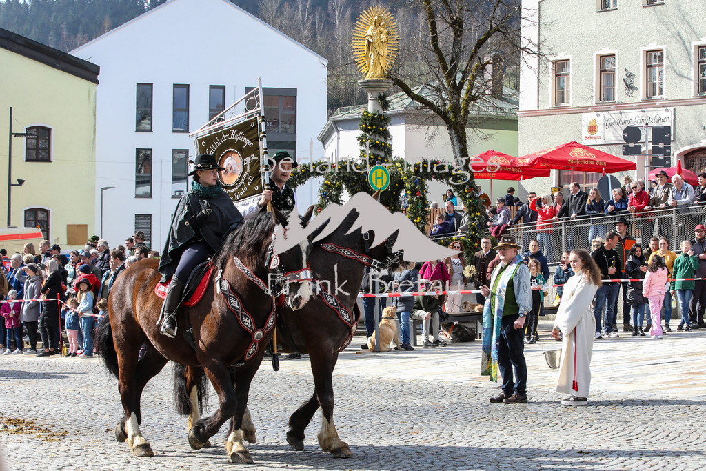 OE7A3829 | Traditionell findet am Ostermontag der Osterritt und der Flurumritt in der Stadt Regen statt