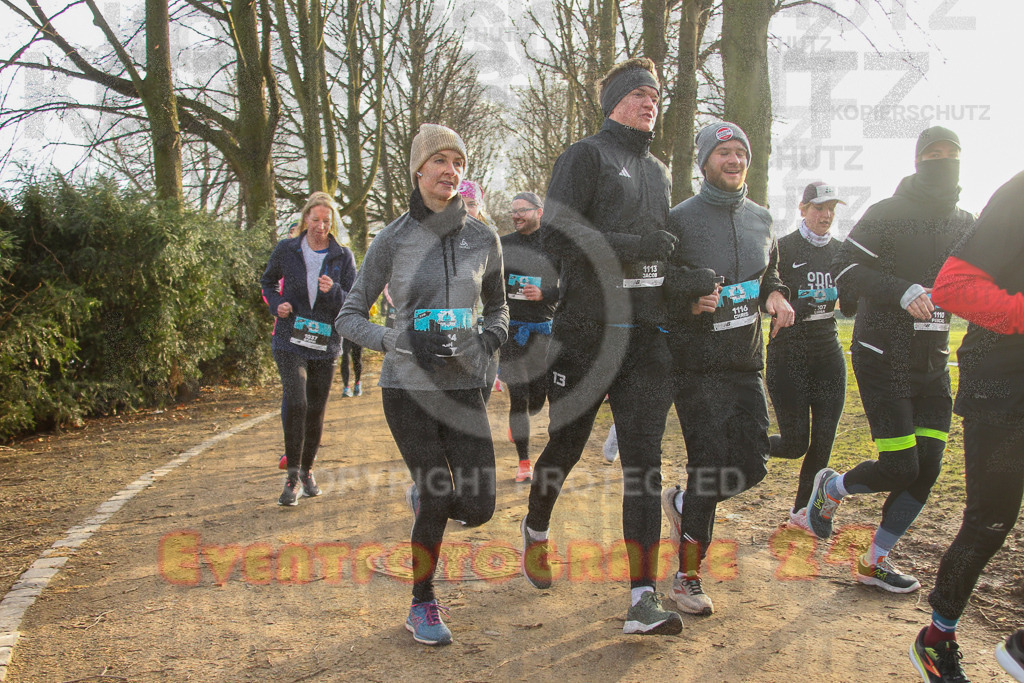 241231_1021_EV4_3965 | Sportfotografie im Rhein-Sieg Kreis, Köln, Bonn, NRW, Rheinland Pfalz, Hessen, etc. Unser Tätigkeitsfeld umfasst den Laufsport vom Volkslauf über den Marathon, Duathlon, Triathon bis zum Ultralauf wie Kölnpfad Ultra oder Schindertrail.