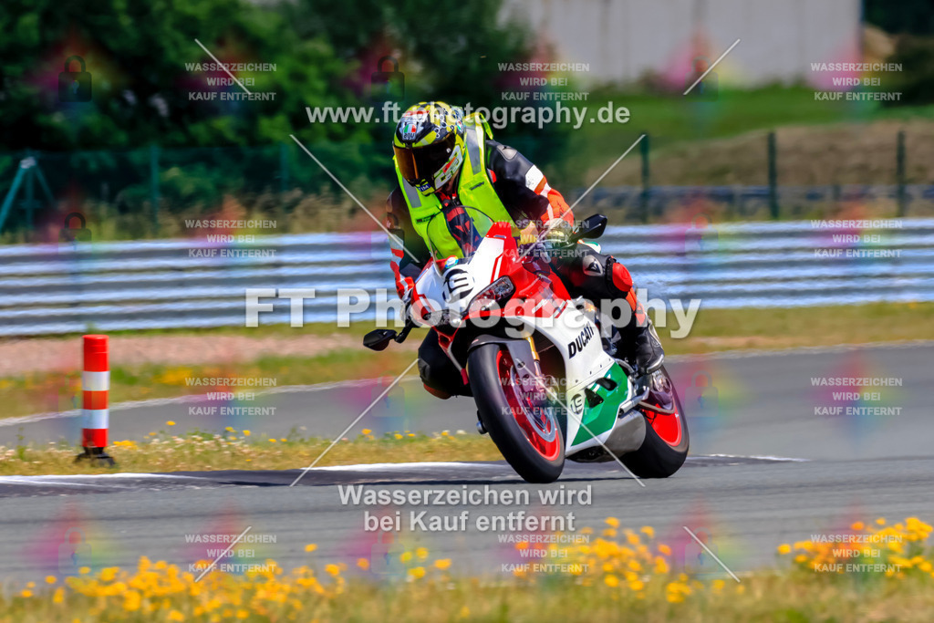 _TCM4832 | Hier findet Ihr Bilder von Touristenfahrten auf der Nürburgring Nordschleife oder von anderen Veranstaltungen die ich besucht habe. Viel Spass beim Durch Schauen 
