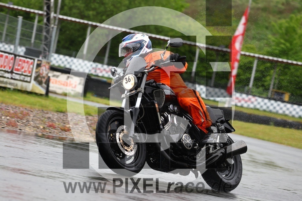 top-20260512_01750 | Schöne Erinnerungen an spannende Momente - das festzuhalten ist unser Job. PIXELrace.de ist seit 2003 auf den Rennstrecken Europas unterwegs um die Action draußen beim Fahren und die wunderbare Stimmung imm Fahrerlager für euch einzufangen.