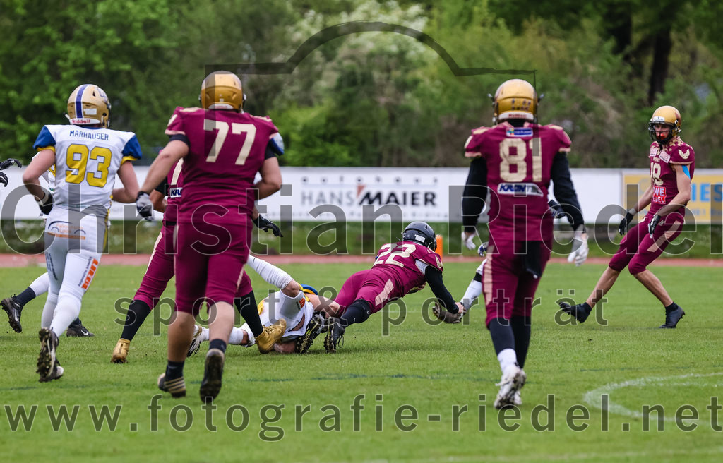 2022-04-30_132_Erding_Bulls_gegen_Regensburg_Phoenix | Erding, Deutschland, 30.04.2022:
Football, Regionalliga 2022, 1. Spieltag, Erding Bulls gegen Regensburg Phoenix

Foto: Christian Riedel / fotografie-riedel.net