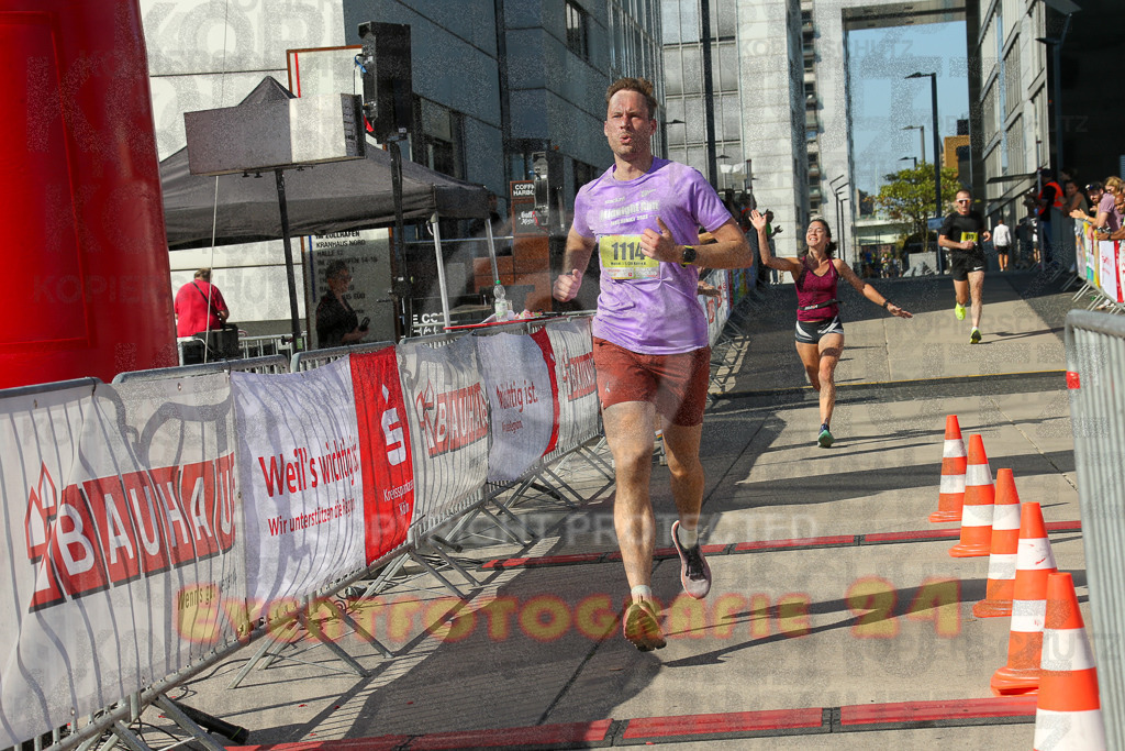 240921_1514_EX1_4751 | Sportfotografie im Rhein-Sieg Kreis, Köln, Bonn, NRW, Rheinland Pfalz, Hessen, etc. Unser Tätigkeitsfeld umfasst den Laufsport vom Volkslauf über den Marathon, Duathlon, Triathon bis zum Ultralauf wie Kölnpfad Ultra oder Schindertrail.