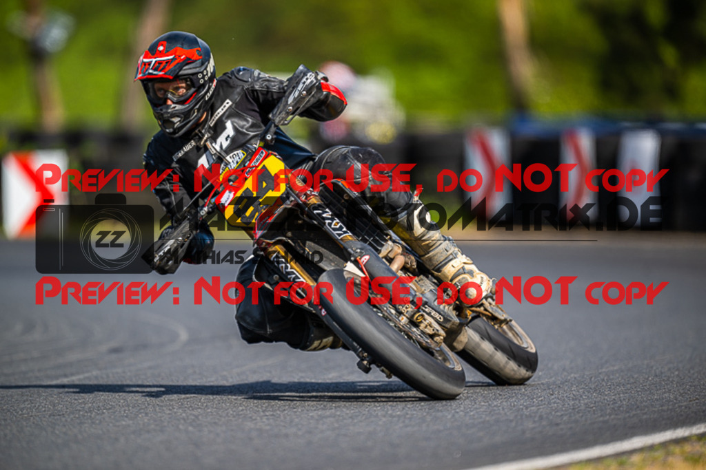 MaZZes_FotoMatrix_220528_3174 | Fotograf Mathias Schmid
Sportfotograf,
Eventfotograf,
Hochzeitsfotograf,
Portraitfotograf