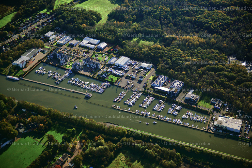 3491424 | Yachthafen, Marina bei Rünthe