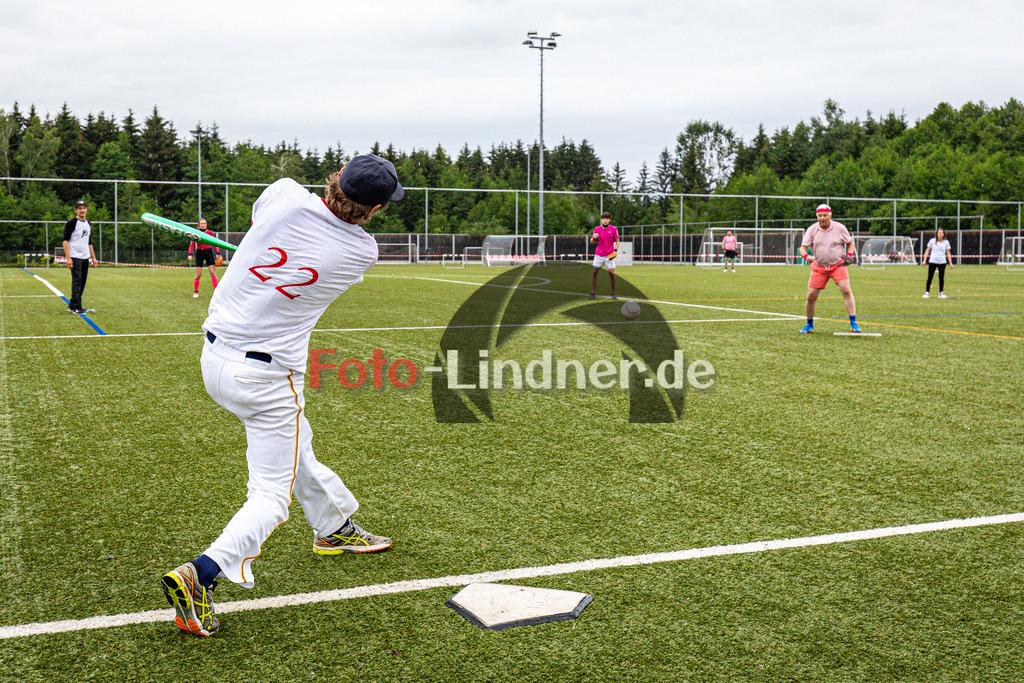 Stadtmeisterschaft Baseball Penzberg | Stadtmeisterschaft Baseball Penzberg, Stadtmeisterschaft Baseball Penzberg, 20240615,,2024-06-15 in Penzberg (Nonnenwaldstadion)Copyright: WolfgangxLindner www.foto-lindner.de