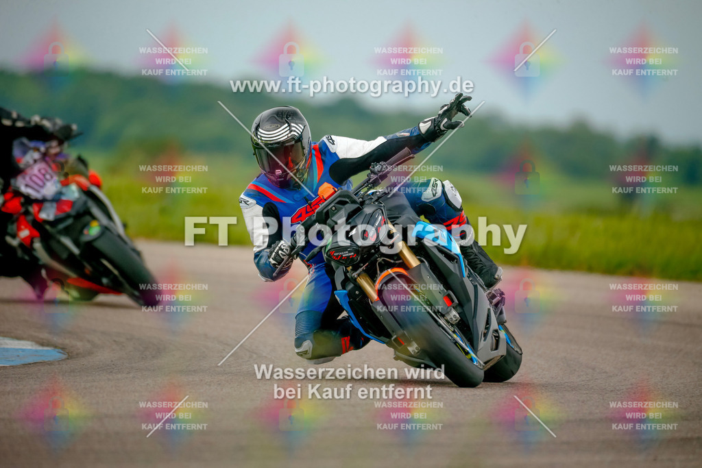 _MOT2182 | Hier findet Ihr Bilder von Touristenfahrten auf der Nürburgring Nordschleife oder von anderen Veranstaltungen die ich besucht habe. Viel Spass beim Durch Schauen 