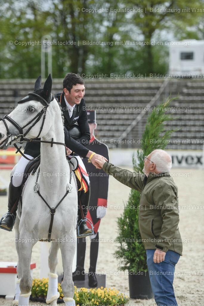 20230514_CCI4_Springen_0452 | equistock