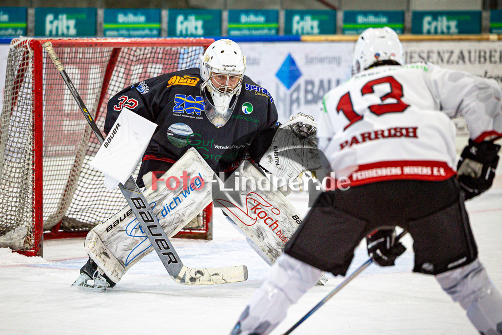 MINERS Meet&amp;Greet Showtraining | MINERS Meet & Greet 2025, MINERS Meet&amp;Greet Showtraining, 20250906,, 2025-09-06 in Peißenberg  (Eishalle Peißenberg), Johannes KIEFER, Copyright: WolfgangxLindner www.foto-lindner.de