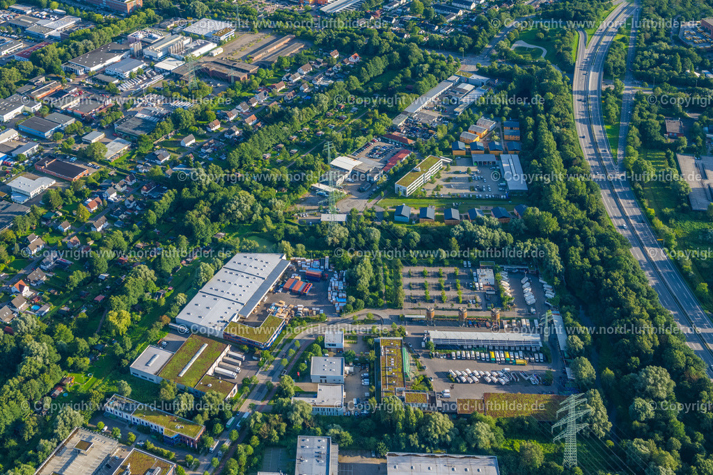 Hamburg_Harburg_Gewerbegebiet_ELS_9075040823 | HAMBURG 09.08.2023 Gewerbegebiet und Firmenansiedlung Großmoorbogengraben in Harburg in Hamburg. // Industrial estate and company settlement Grossmoorbogengraben in Harburg in Hamburg. Foto: Martin Elsen