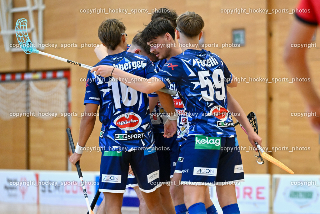 VSV Unihockey vs. Dunai Krokodilok 9.9.2023 | Jubel VSV Unihockey Mannschaft, #16 Manuel Flaschberger, #59 Nino Forelli, #60 Thomas Unterweger