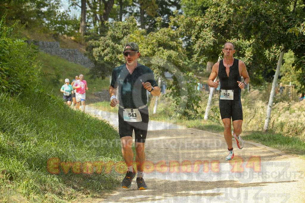 250824_1414_EX1_5456 | Sportfotografie im Rhein-Sieg Kreis, Köln, Bonn, NRW, Rheinland Pfalz, Hessen, etc. Unser Tätigkeitsfeld umfasst den Laufsport vom Volkslauf über den Marathon, Duathlon, Triathon bis zum Ultralauf wie Kölnpfad Ultra oder Schindertrail.