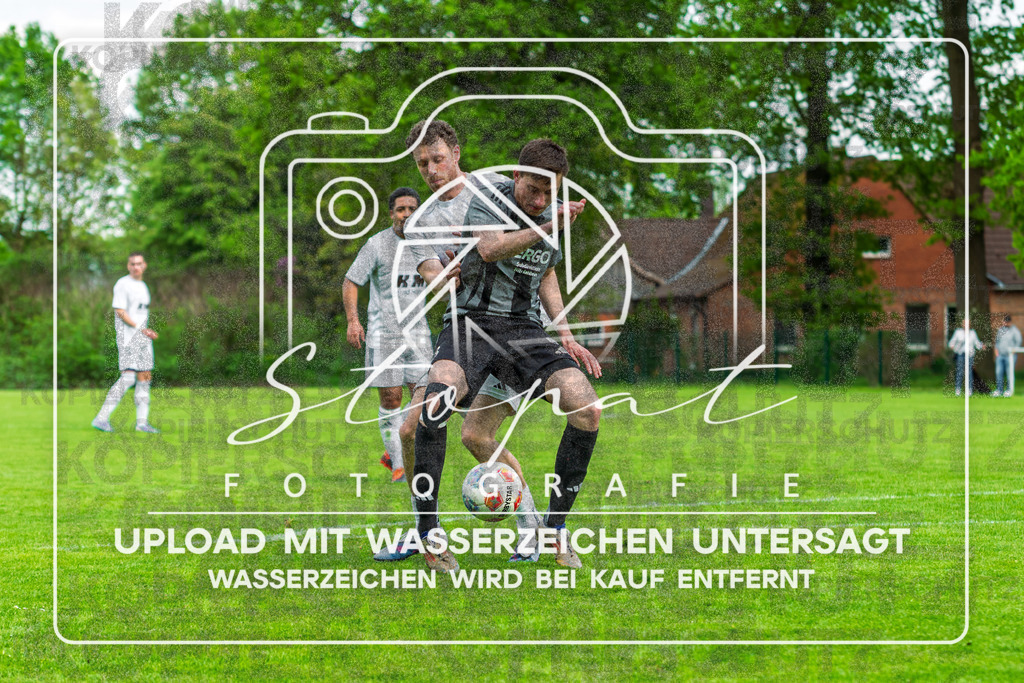Kreisliga Herren HK - FG Fulde-Stellichte vs. Germania Walsrode | Max Dirani (Germania Walsrode #11), Simon Twiefel (FG Fulde-Stellichte #8); Kreisliga Herren HK - FG Fulde-Stellichte vs. Germania Walsrode am 10.05.26 in Fulder Zentralstadion, Fulde - Realisiert mit Pictrs.com