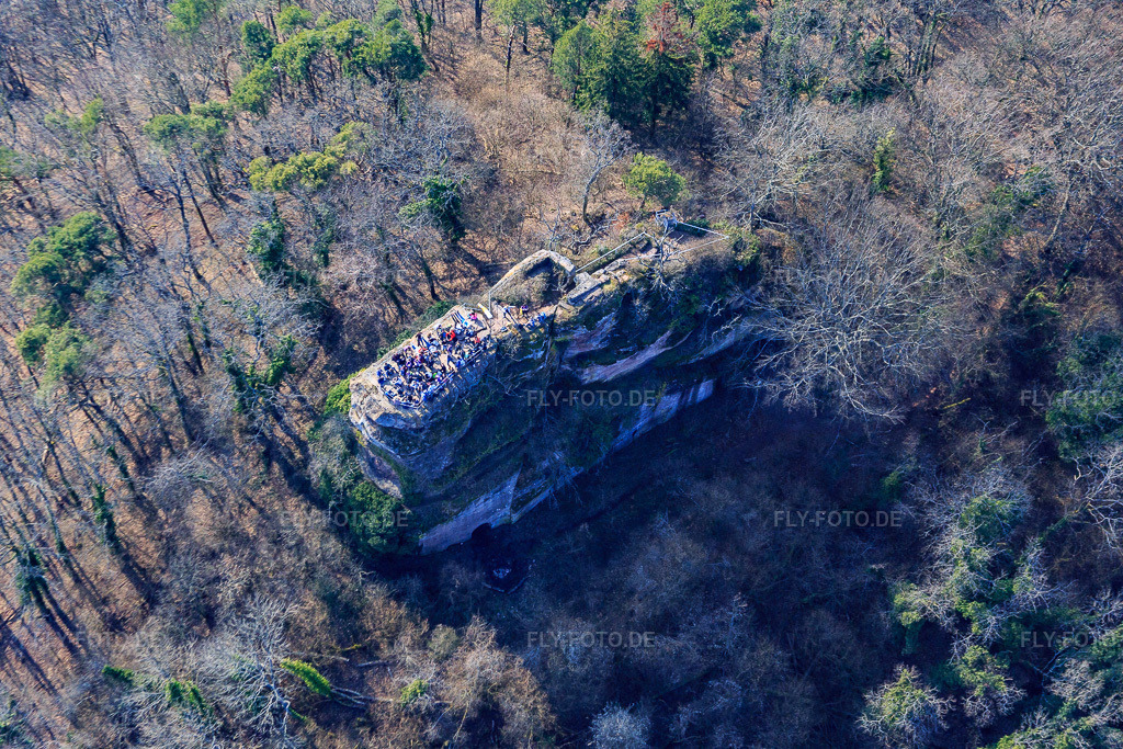 Luftbild: Burgruine Neukastel in Leinsweiler im Bundesland Rheinland-Pfalz in Deutschland. Foto: IMG_086466.jpg vom 18.03.2016 durch Werner Riehm/FLY-FOTO.deBurg Neukastel - Infos, Bilder und mehr - Burgenarchiv.de