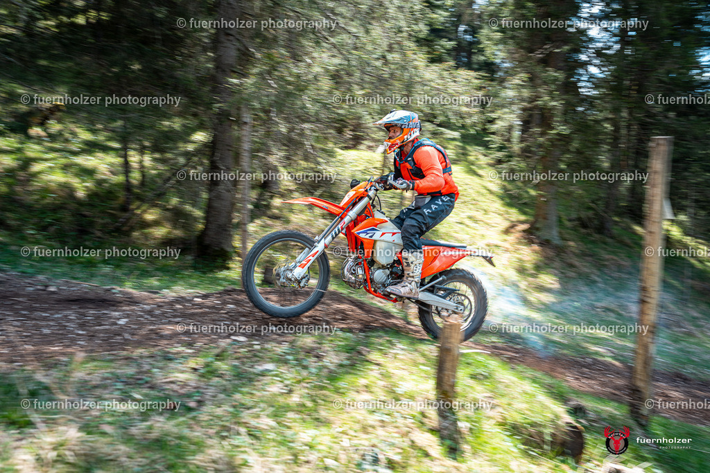 fuernholzer_250501-C1-707 | Fotografische Impressionen von der Red Stag Enduro Extreme by fuernholzer-photography.com. Endurosport in Österreich fotografisch festgehalten von fuernholzer. Auftragsfotografie für Private, Gewerbefotos und Industriefotografie. Eventfotografie, Sportfotografie und Motorsportfotografie. Anbieter von Fotoworkshops, Fototraining, fotografischen Vorträgen und Fotoseminaren.